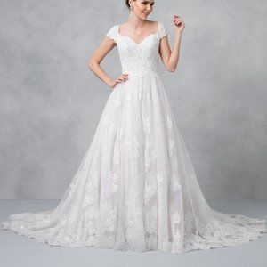 Oleg Cassini Wedding Dress  - 16W - NWT